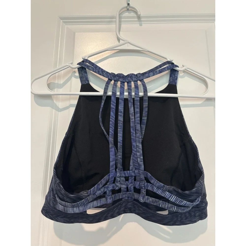Lululemon‎ Women Size 6 Small Sports Bra Blue High Neck Slide With Me Strappy